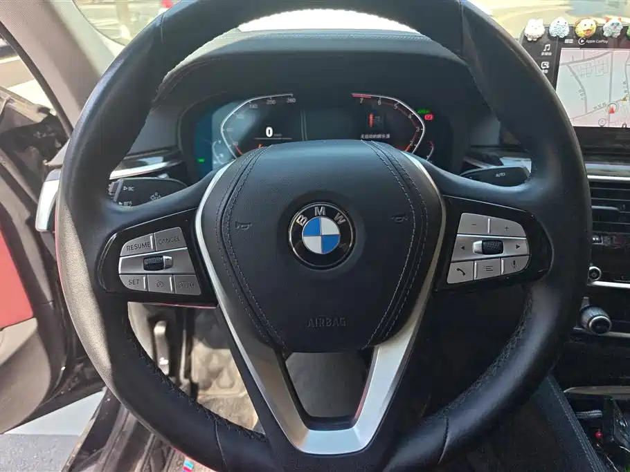 BMW 5 Series 2022 — фото 15