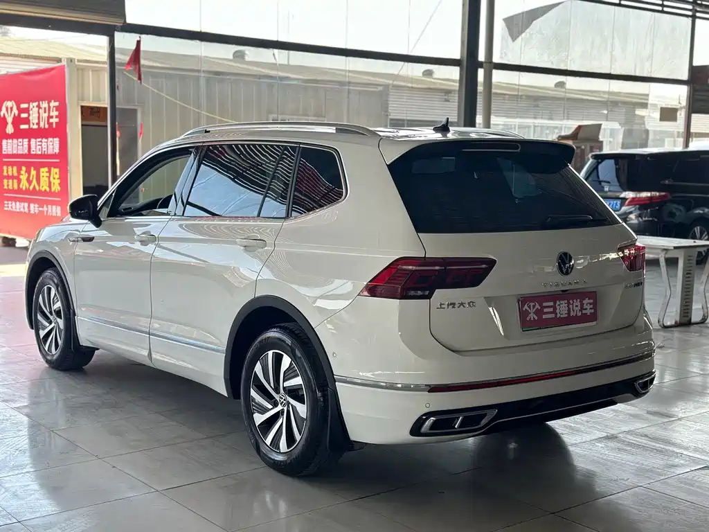 Volkswagen Tiguan L PHEV 2022 — фото 13