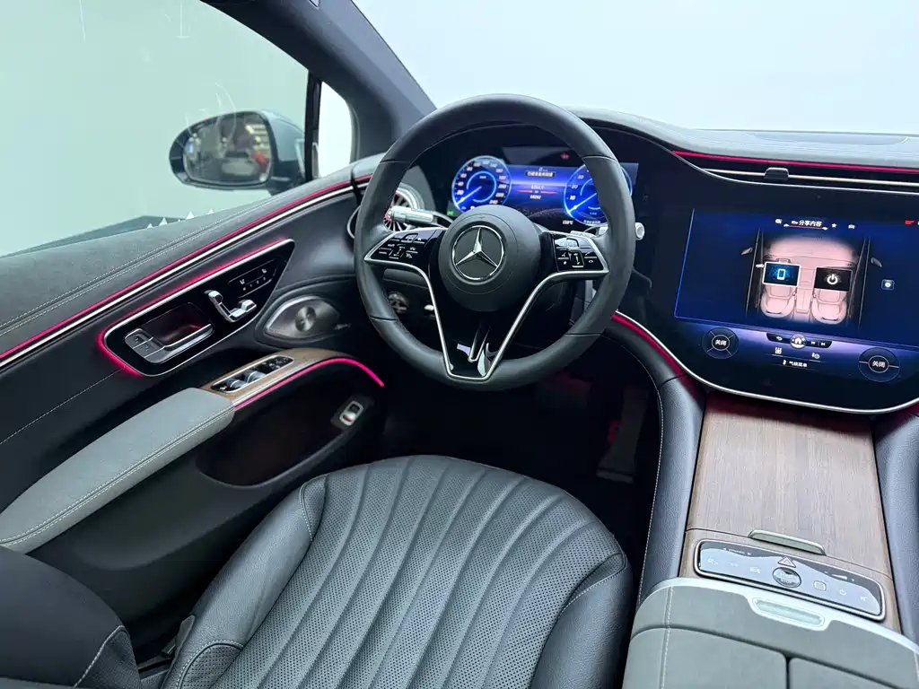 Mercedes-Benz EQS 2024 — фото 15