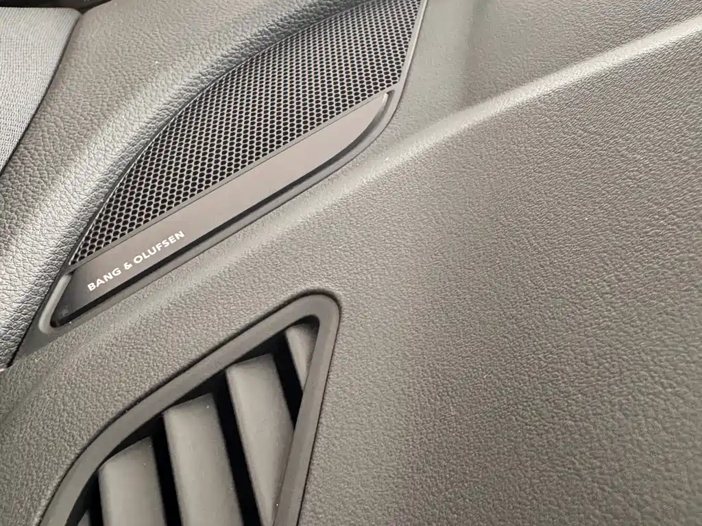 Audi Q5L 2023 — фото 22