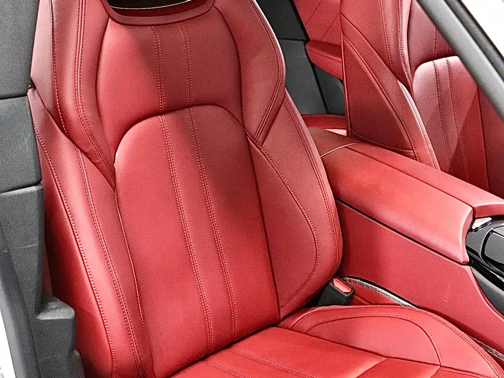 Maserati Levante 2023 — фото 16