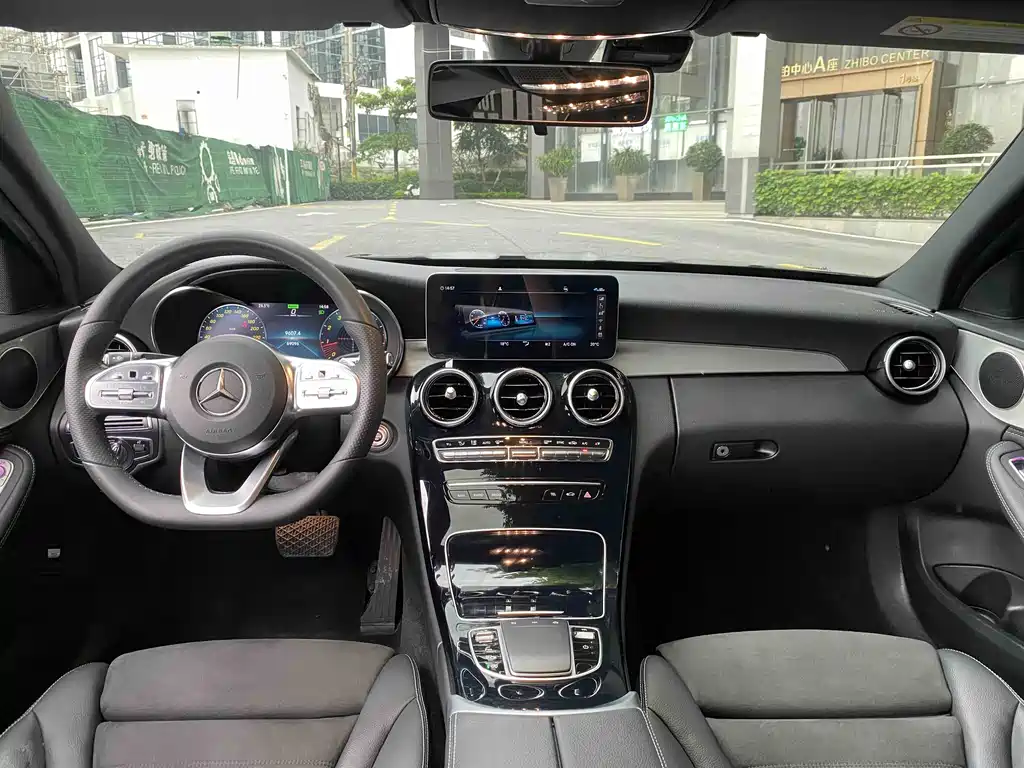 Mercedes-Benz C-Class 2020 — фото 18