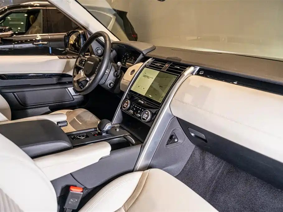 Land Rover Discovery 2025 — фото 10