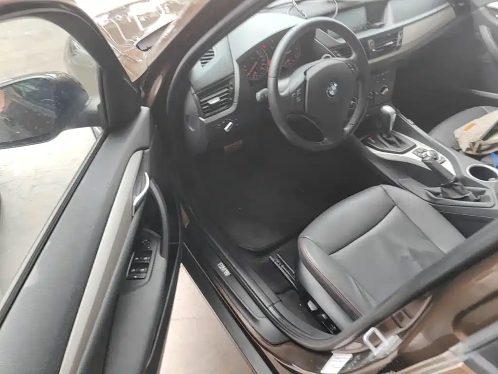 BMW X1 2014 — фото 16