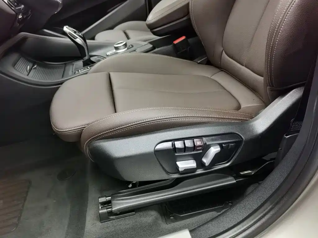 BMW X1 2020 — фото 20
