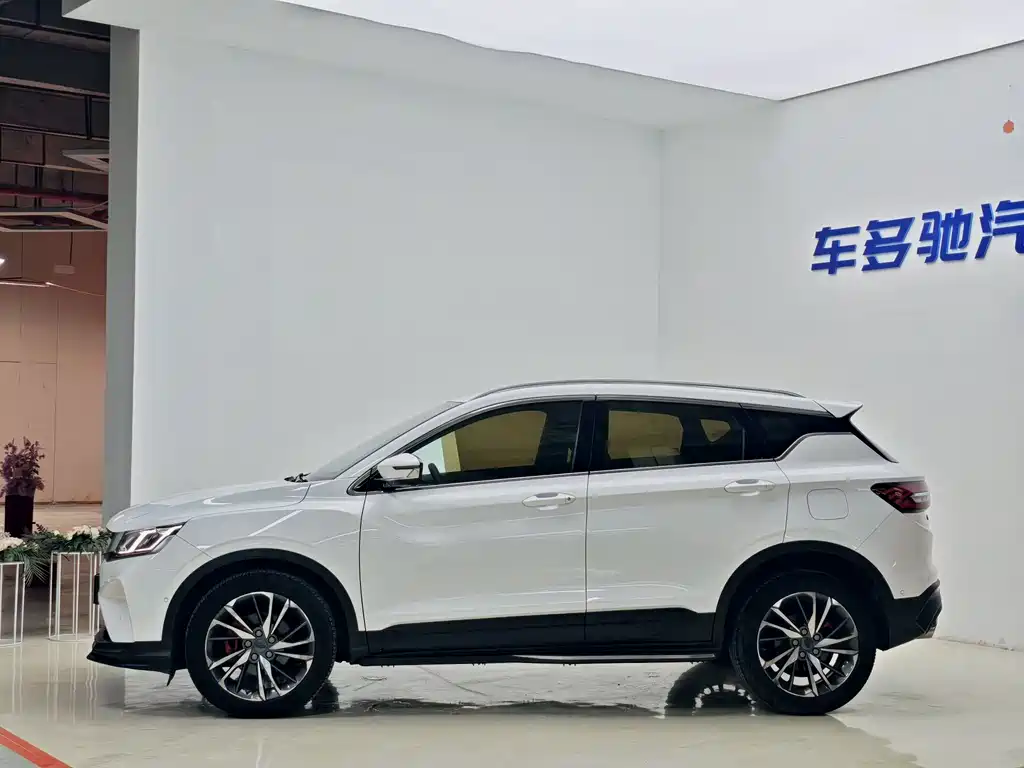 Geely Binyue 2019 — фото 3
