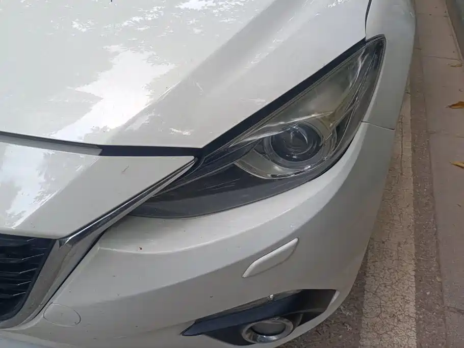 Mazda 3 Angkesela 2015