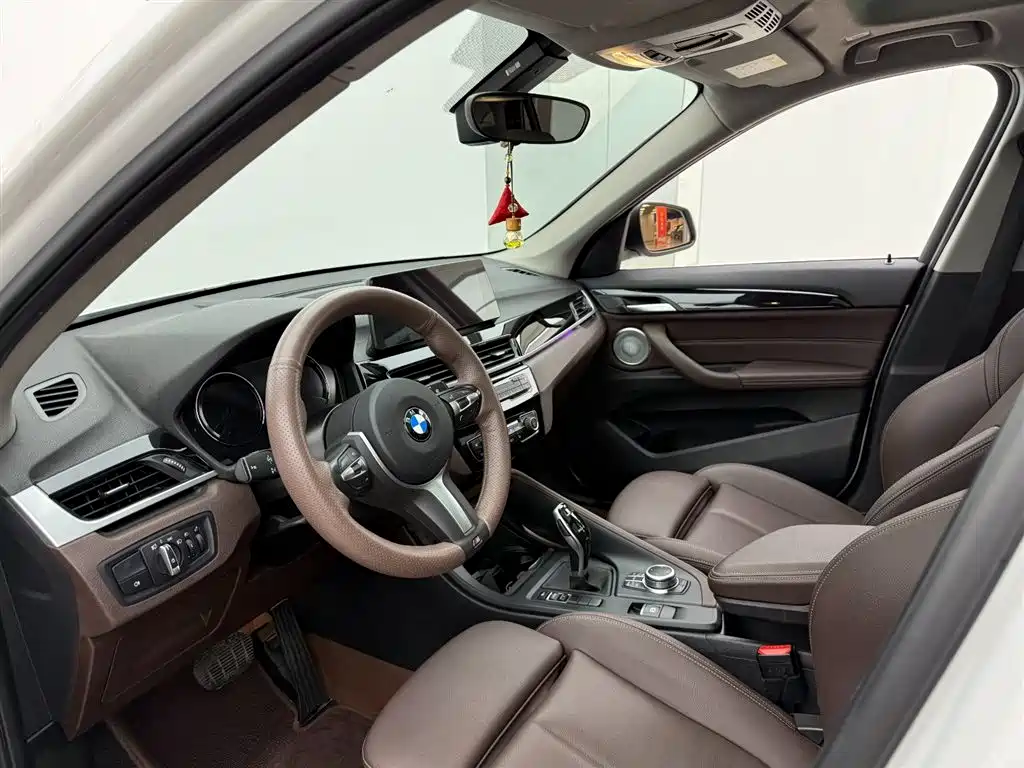 BMW X1 2021 — фото 6