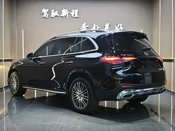 Mercedes-Benz GLC 2023