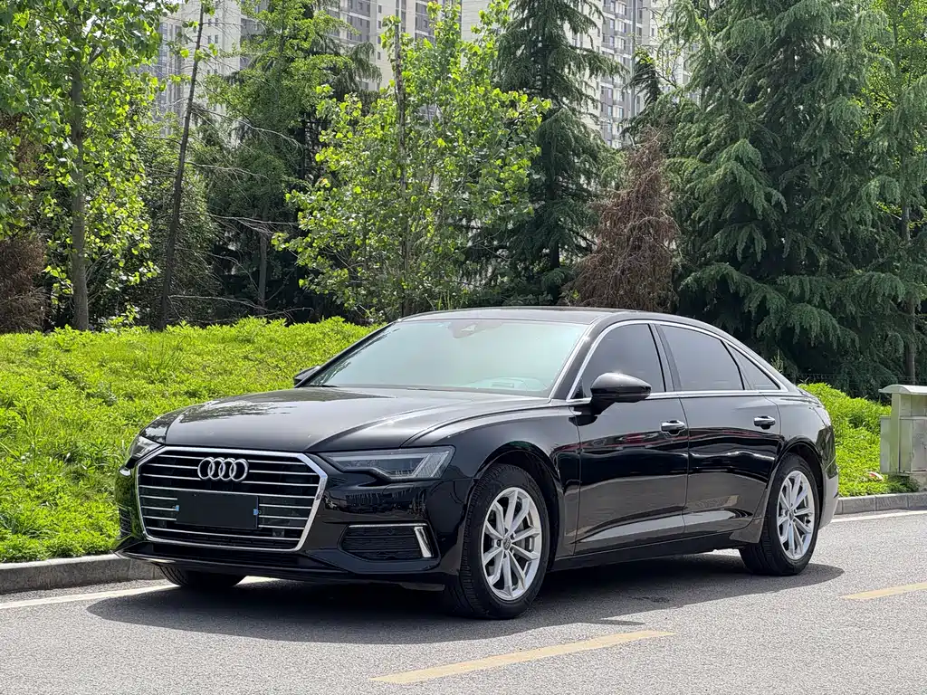 Audi A6L 2020 — фото 1
