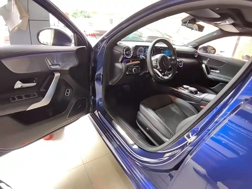 Mercedes-Benz A-Class 2020 — фото 16