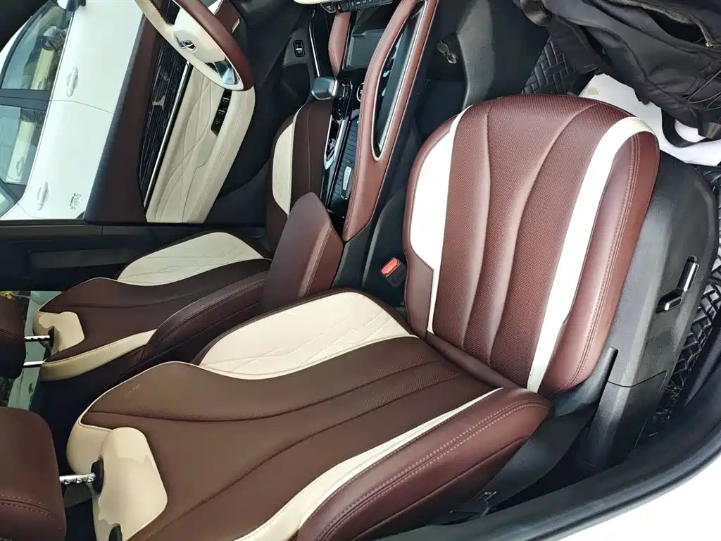 Geely Xingyue L 2023 — фото 25