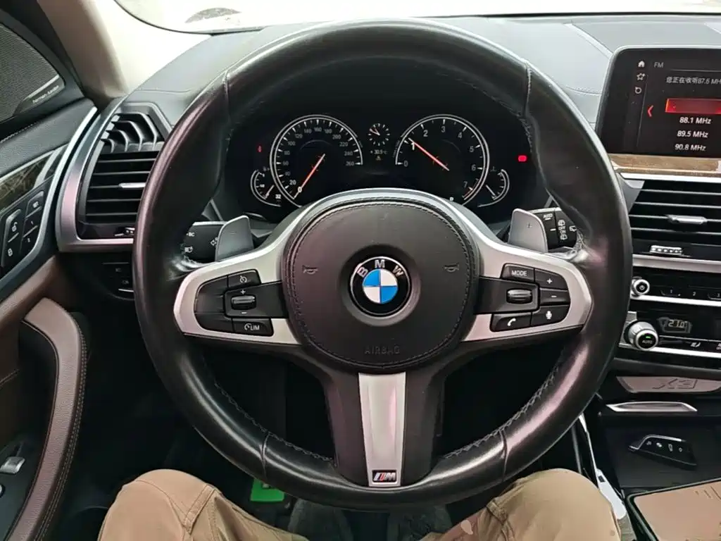 BMW X3 2019 — фото 11
