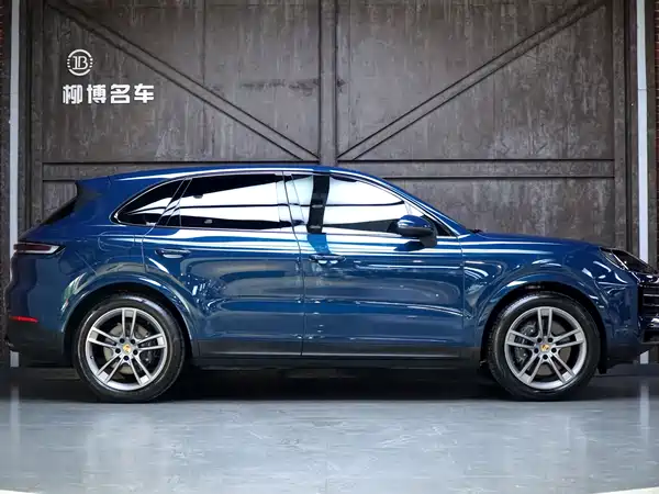 Porsche Cayenne 2025