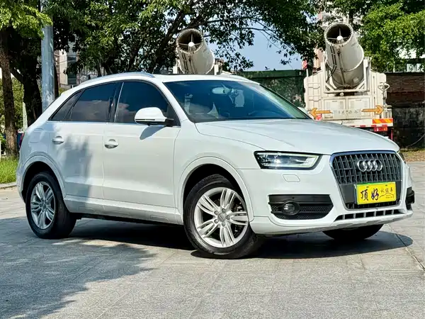 Audi Q3 2015