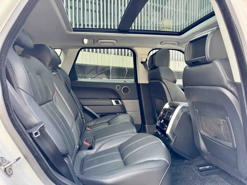 Land Rover Sport 2016