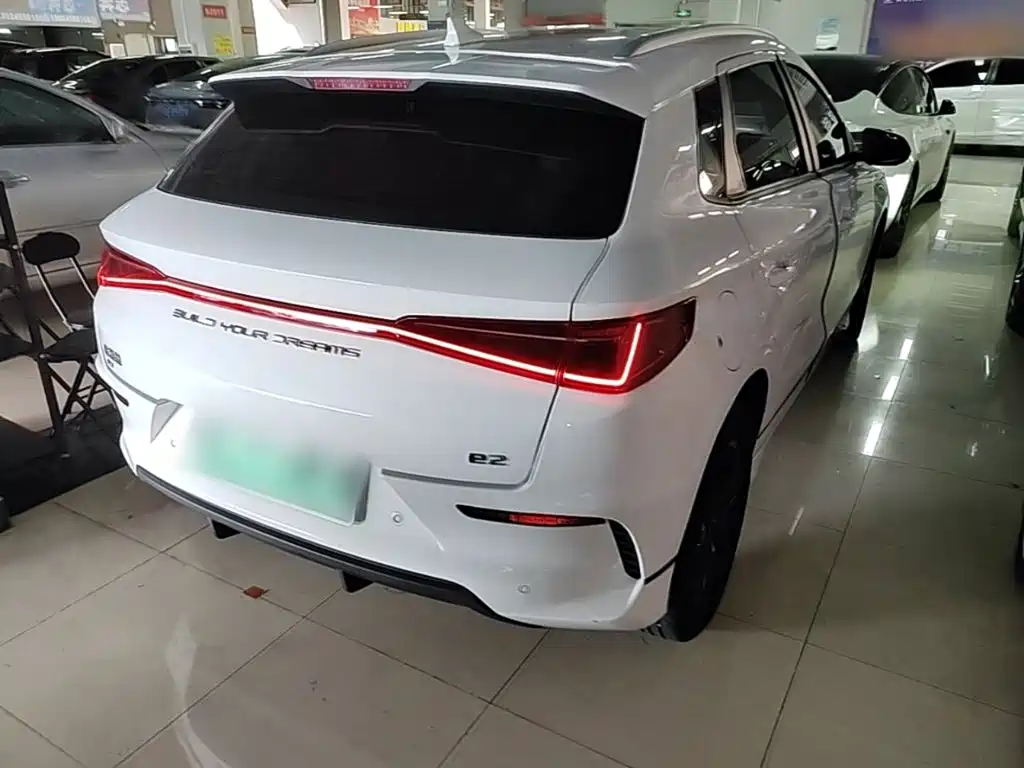 BYD e2 2021