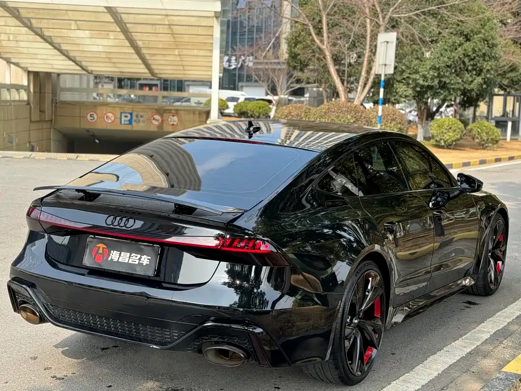 Audi RS 7 2023 — фото 6