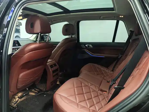 BMW X5 2023