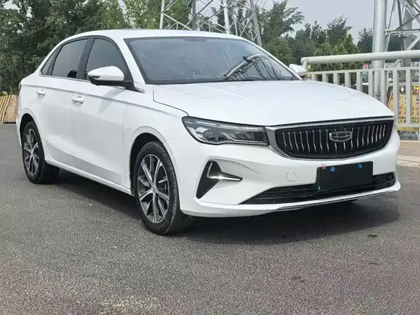 Geely Emgrand 2023