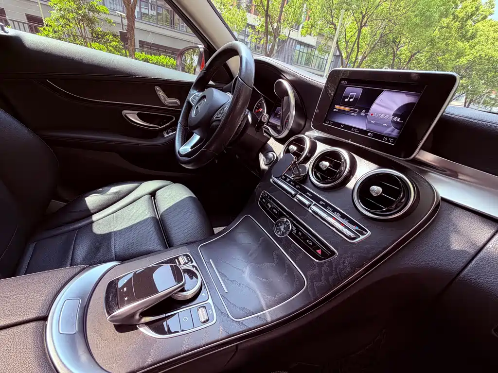 Mercedes-Benz C-Class 2017 — фото 20