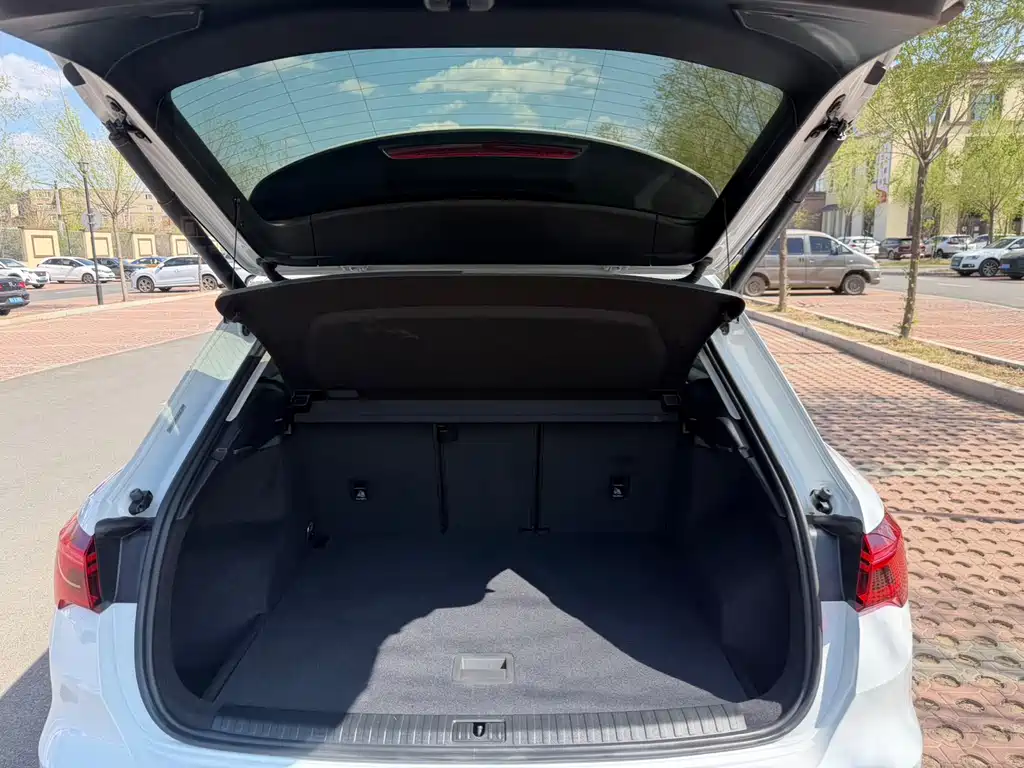 Audi Q3 2022 — фото 20