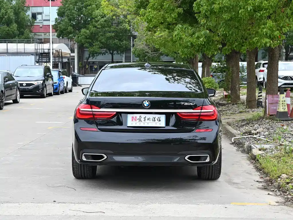 BMW 7 Series 2018 — фото 4