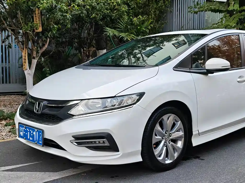 Honda Jade 2018 — фото 8