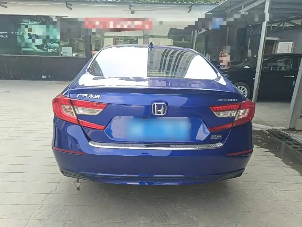 Honda Accord 2018 — фото 6