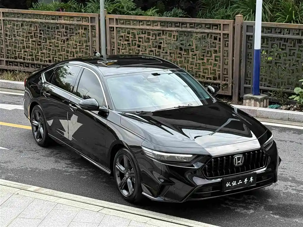 Honda Inspire 2025 — фото 11