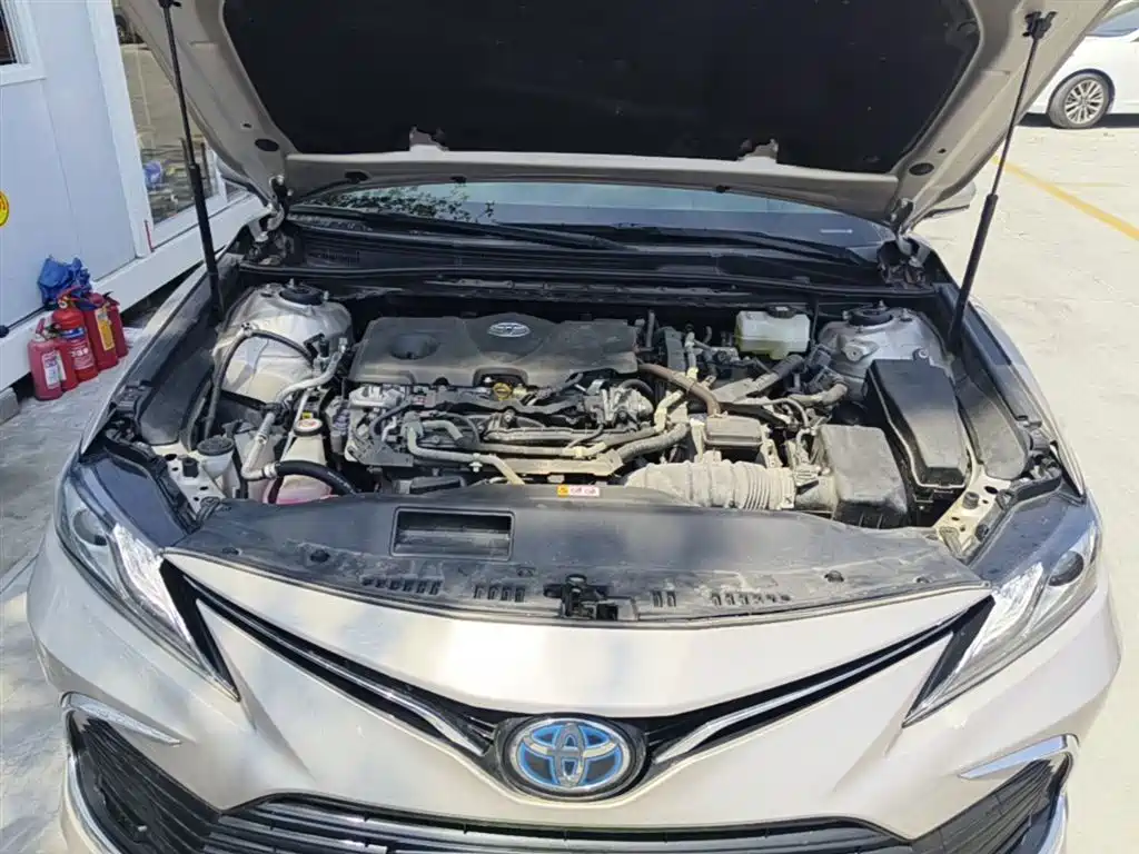 Toyota Camry 2022 — фото 20