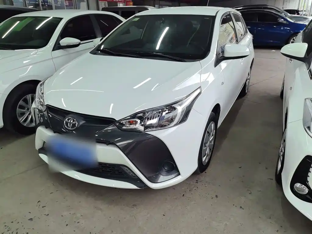 Toyota Yaris L 2020 — фото 3