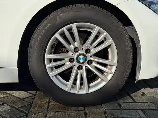 BMW 3 Series 2015