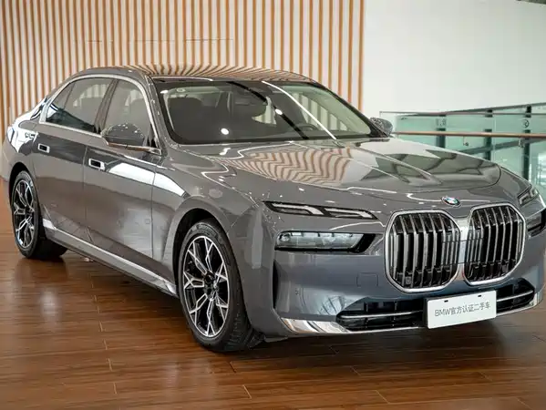BMW 7 Series 2025