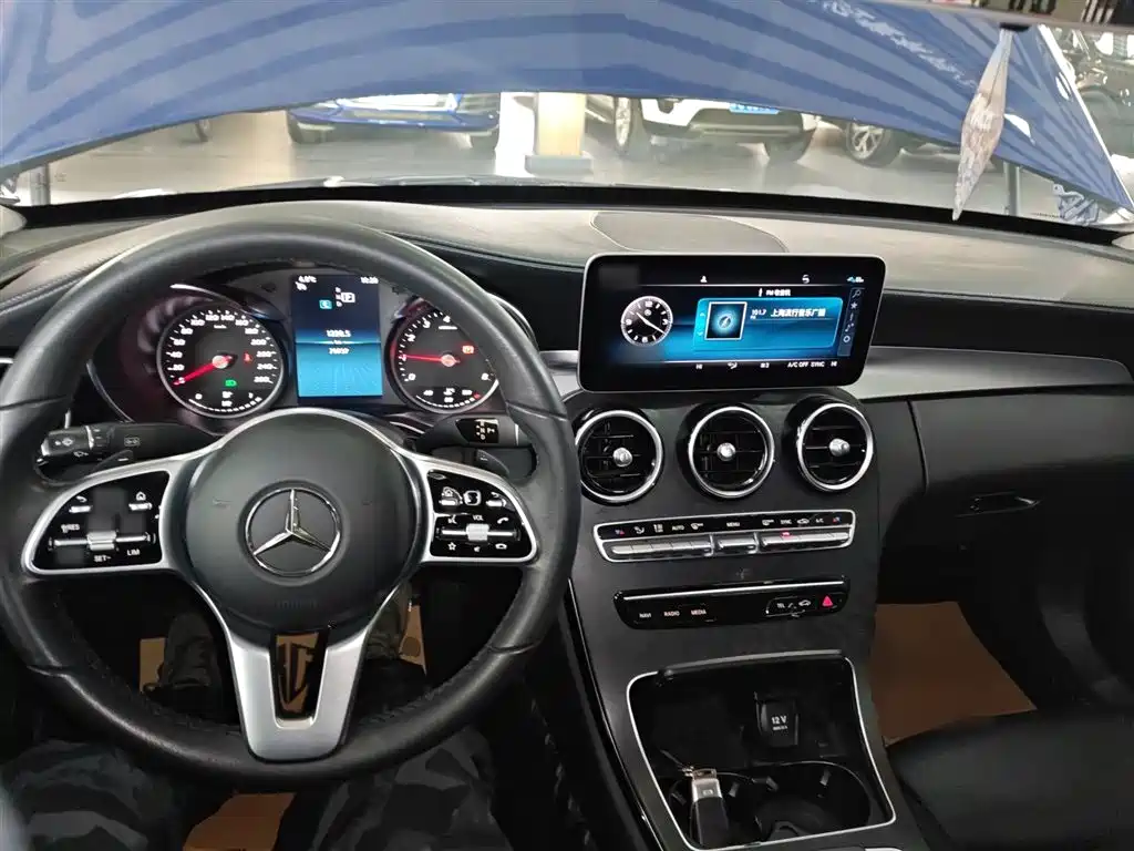 Mercedes-Benz C-Class 2018 — фото 10