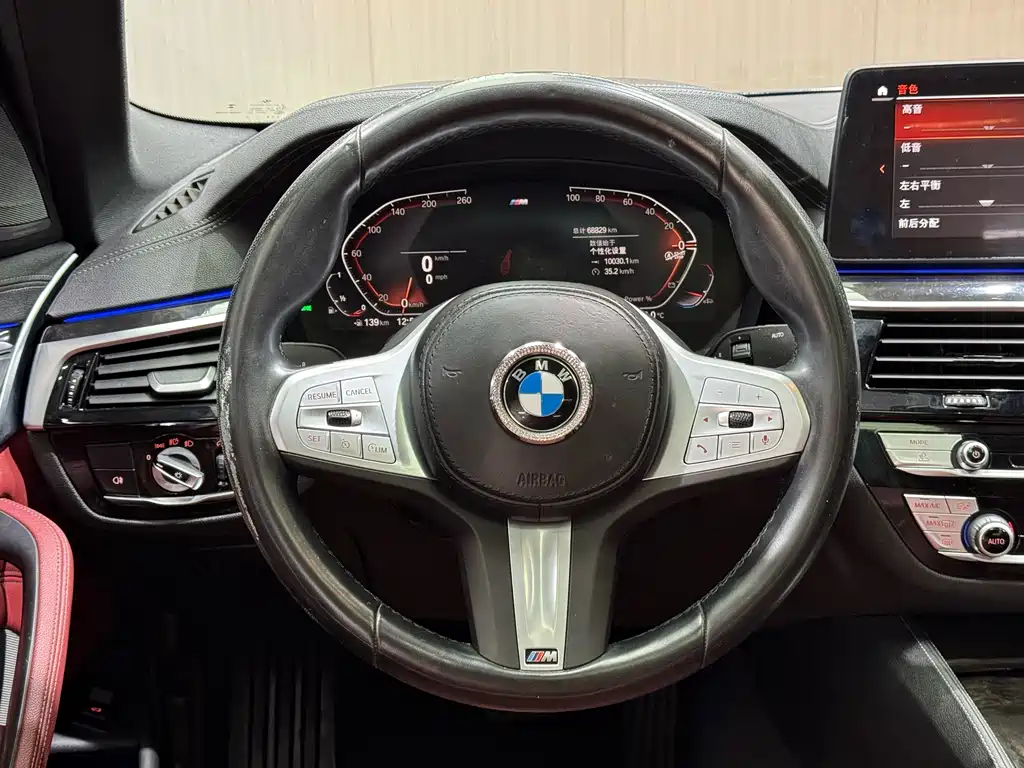 BMW 5 Series 2023 — фото 17