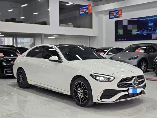 Mercedes-Benz C-Class 2024