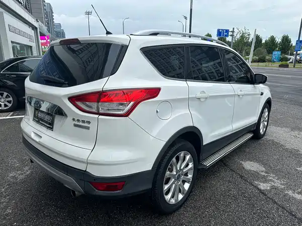 Ford Kuga 2016