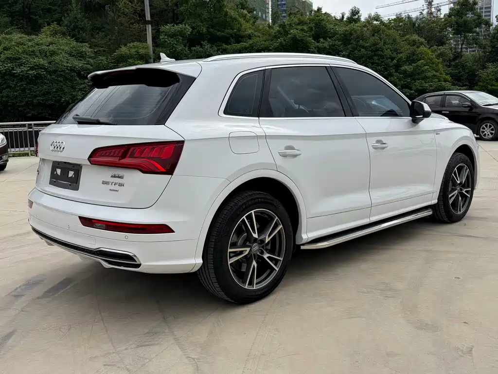 Audi Q5L 2019 — фото 4