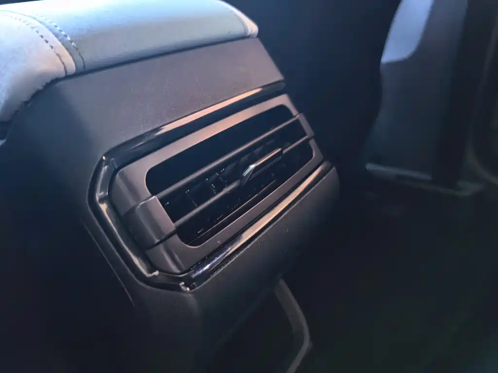 Geely Emgrand S 2023 — фото 13