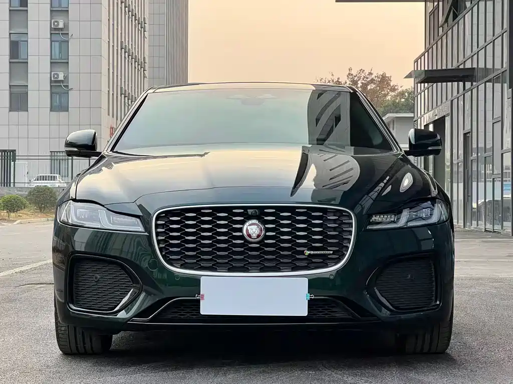 Jaguar XFL 2023 — фото 2