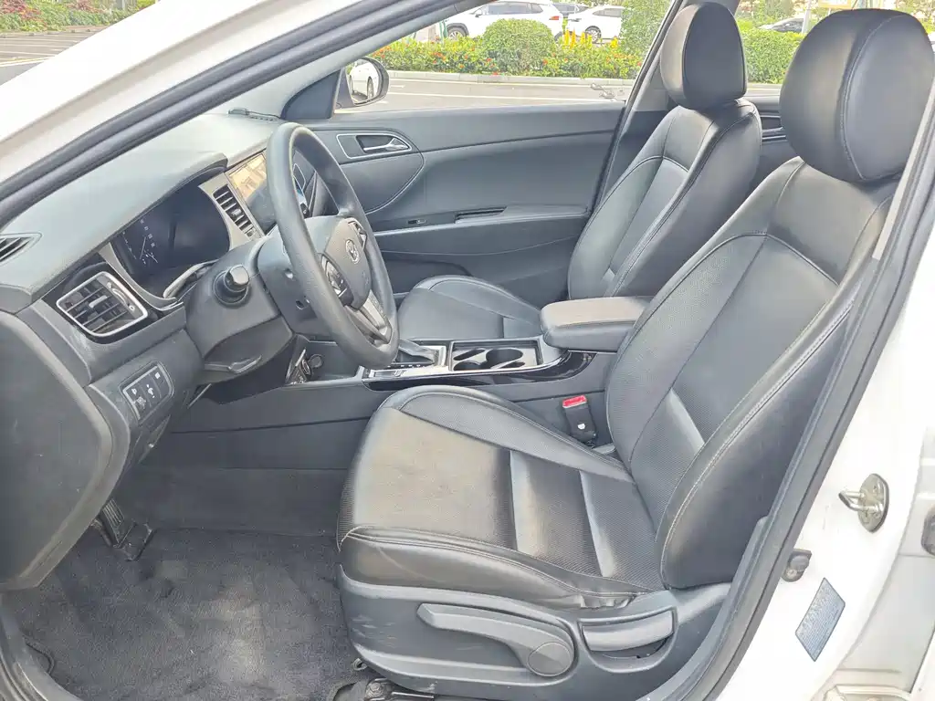 Hyundai Mistra 2015 — фото 7