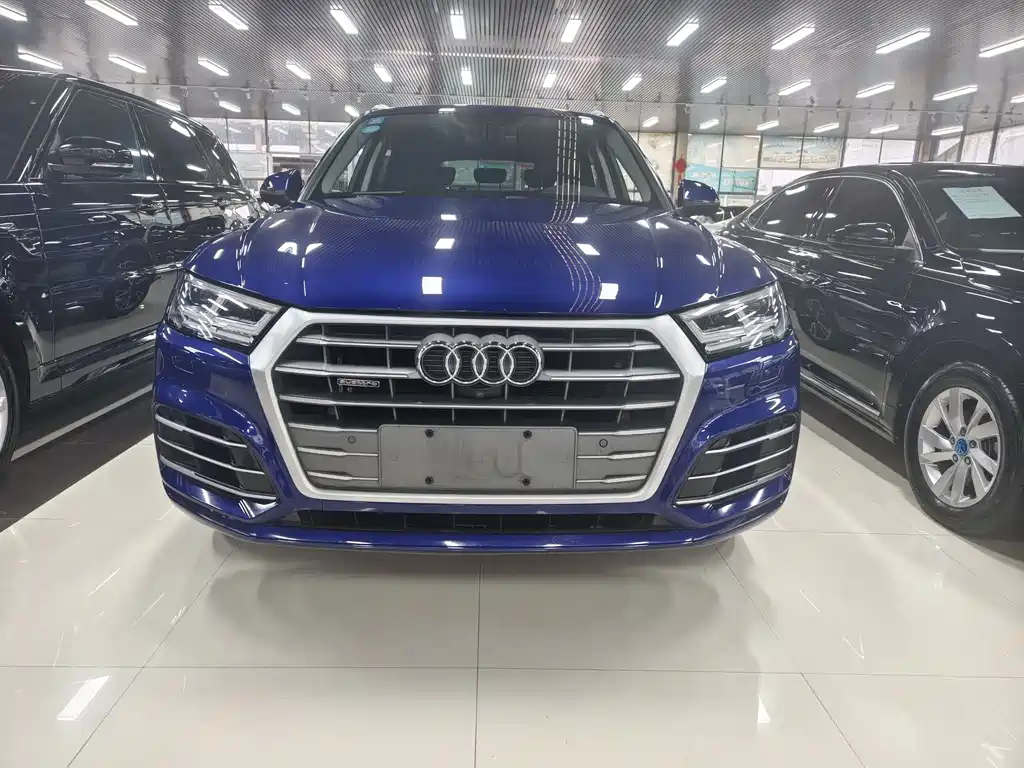 Audi Q5L 2020 — фото 2