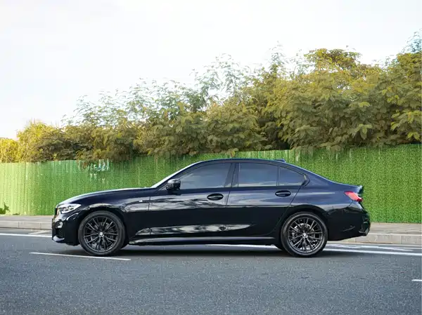 BMW 3 Series 2021