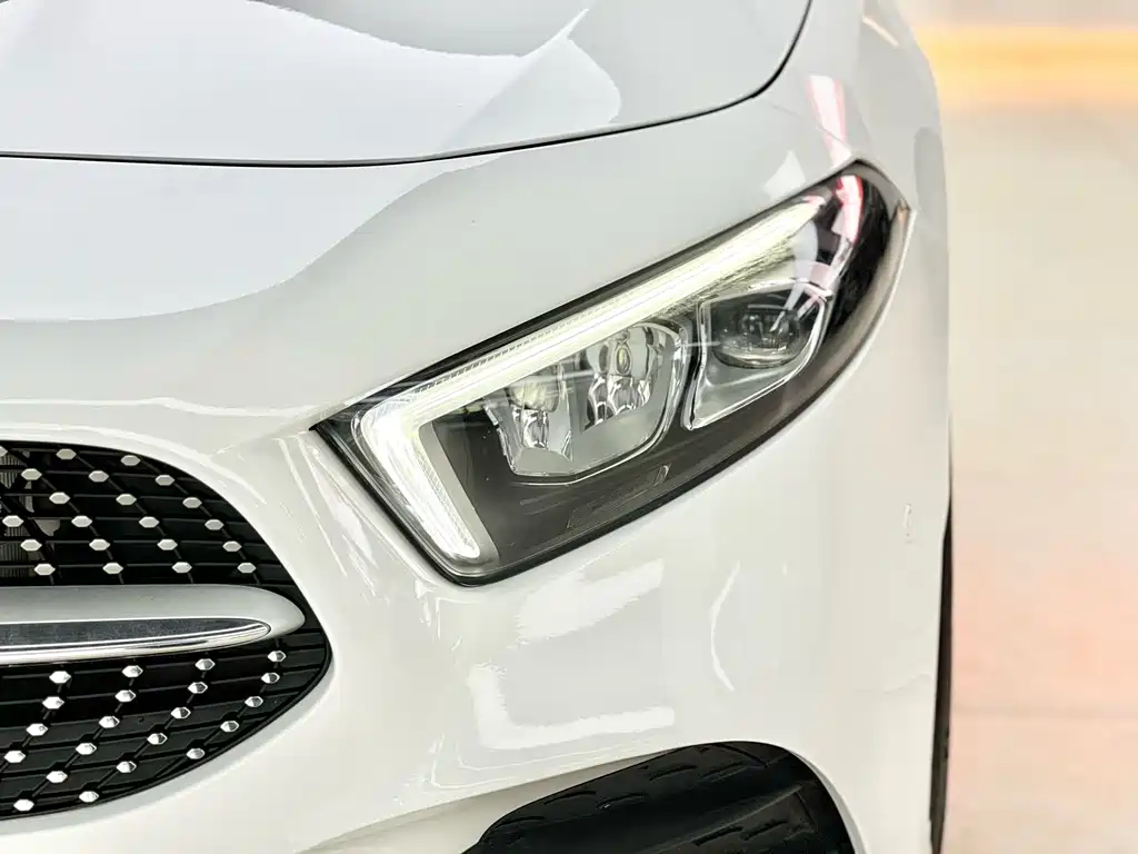 Mercedes-Benz A-Class 2021 — фото 17