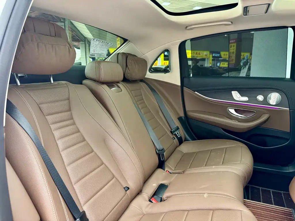 Mercedes-Benz E-Class 2020 — фото 14