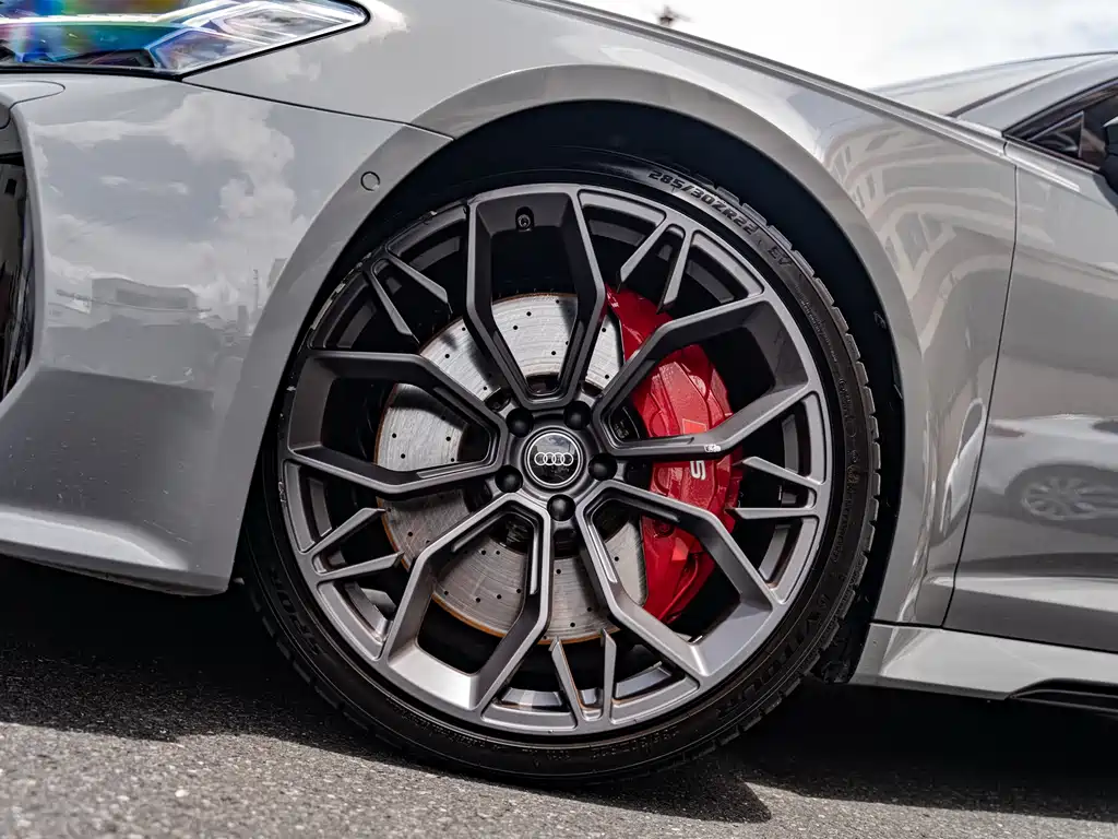Audi RS 6 2023