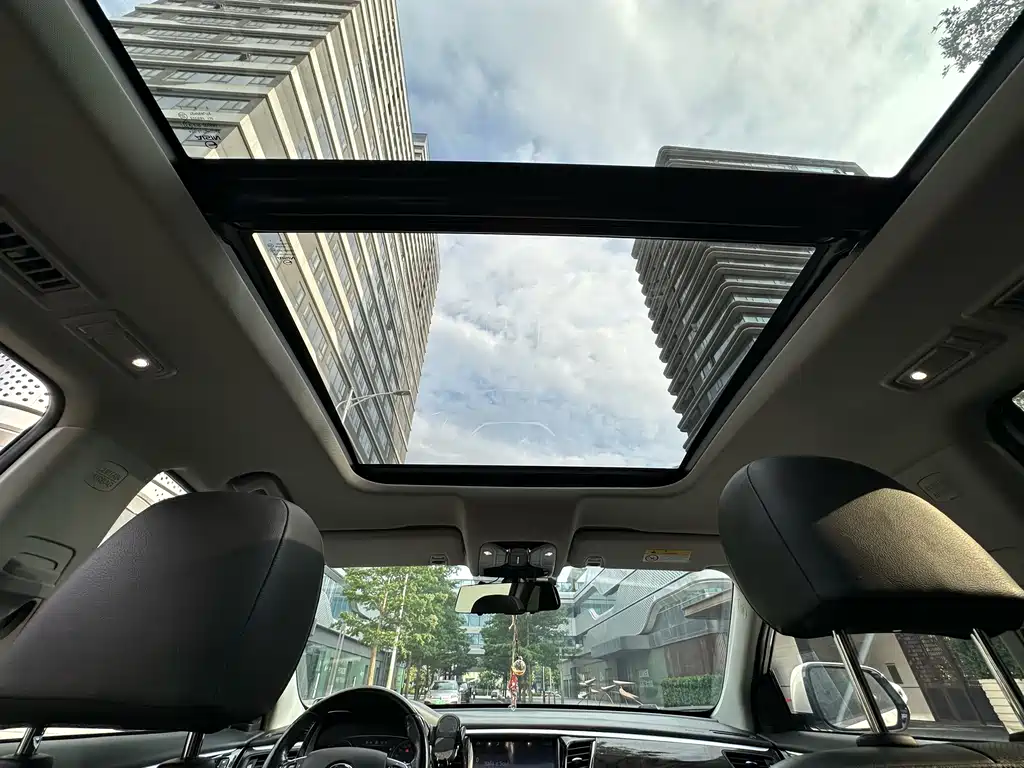 GAC Motor Trumpchi GS8 2019 — фото 17