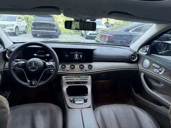Mercedes-Benz E-Class 2021