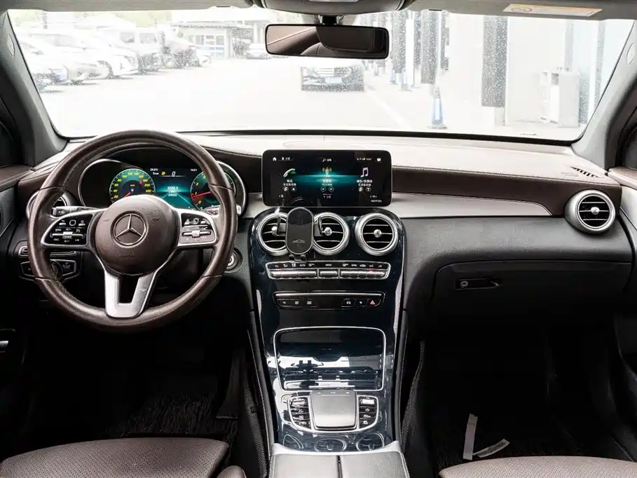 Mercedes-Benz GLC 2020 — фото 7